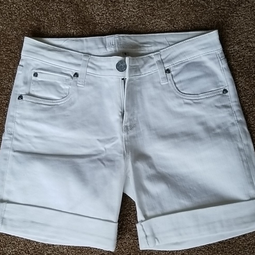 White jean shorts made by KUT from the Kloth